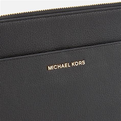 michael kors large pouch.